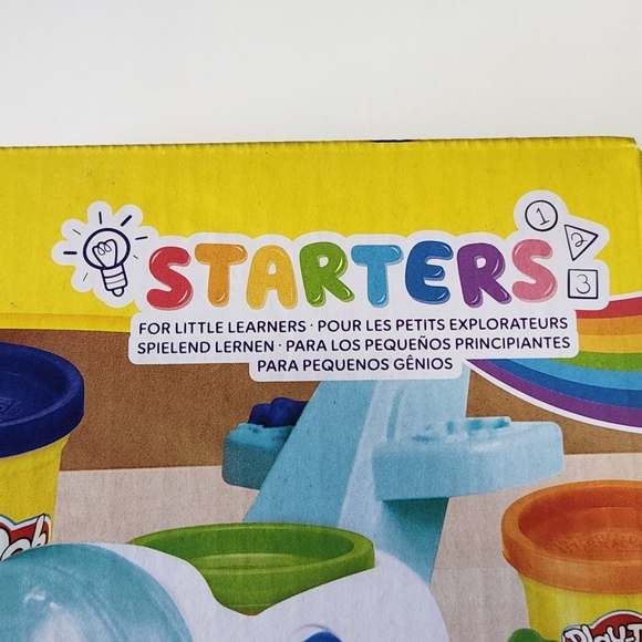 Play Doh Aiplane Explorer Starter Set - Picture 2 of 11
